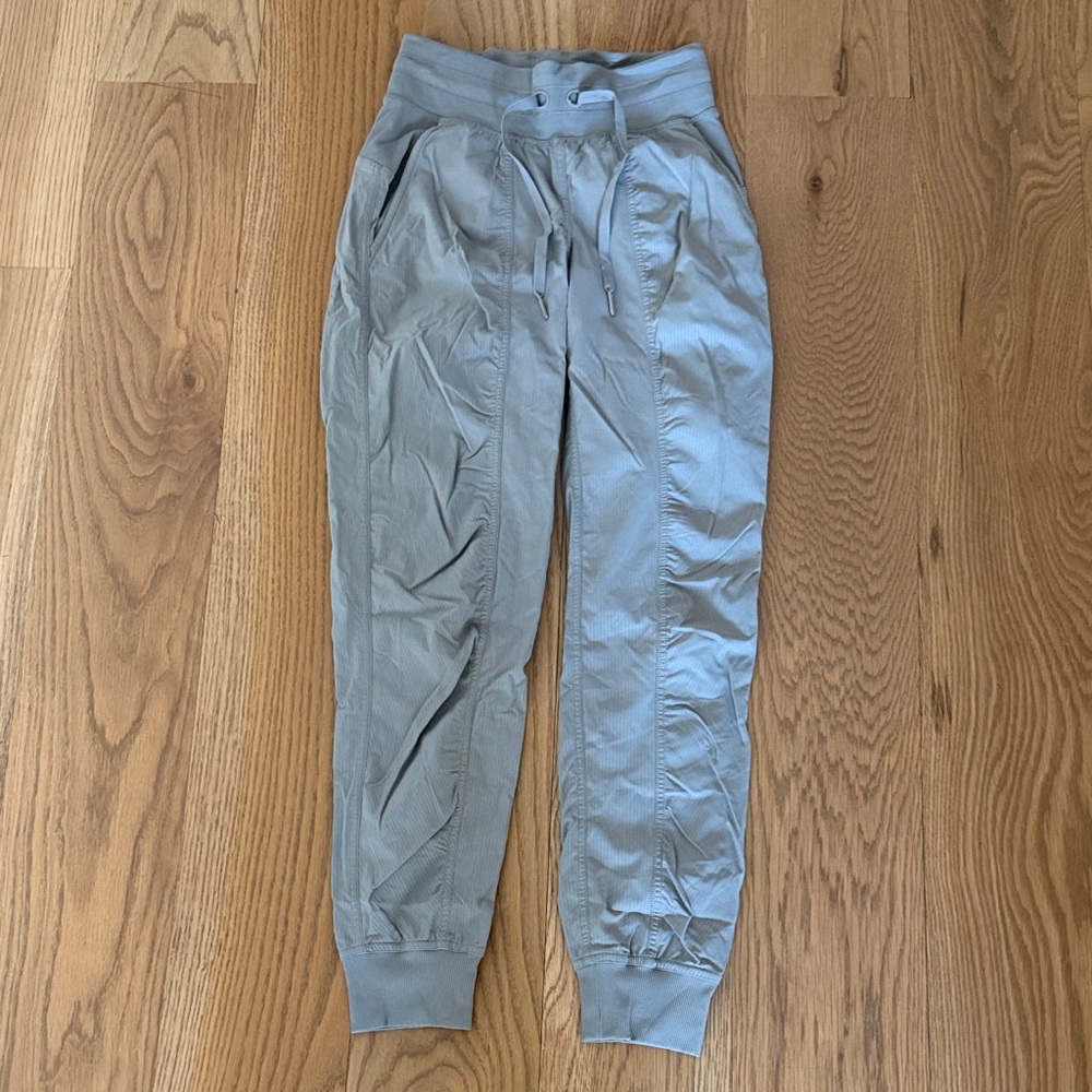 Gray Lululemon Full Length Dance Studio Joggers size 0